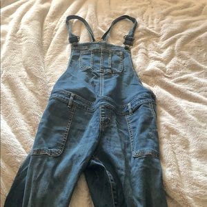 Maternity overalls